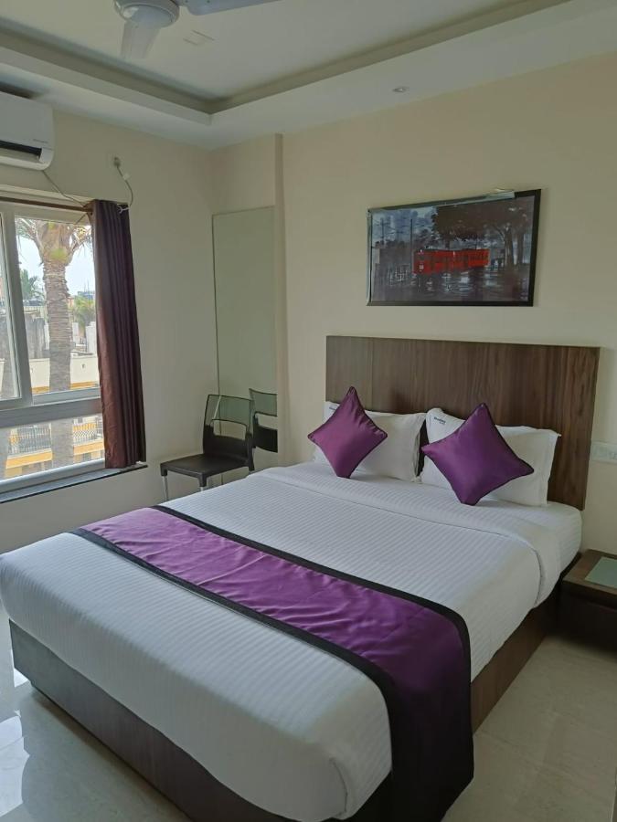 Sheldon Inn Calcutta Exterior foto